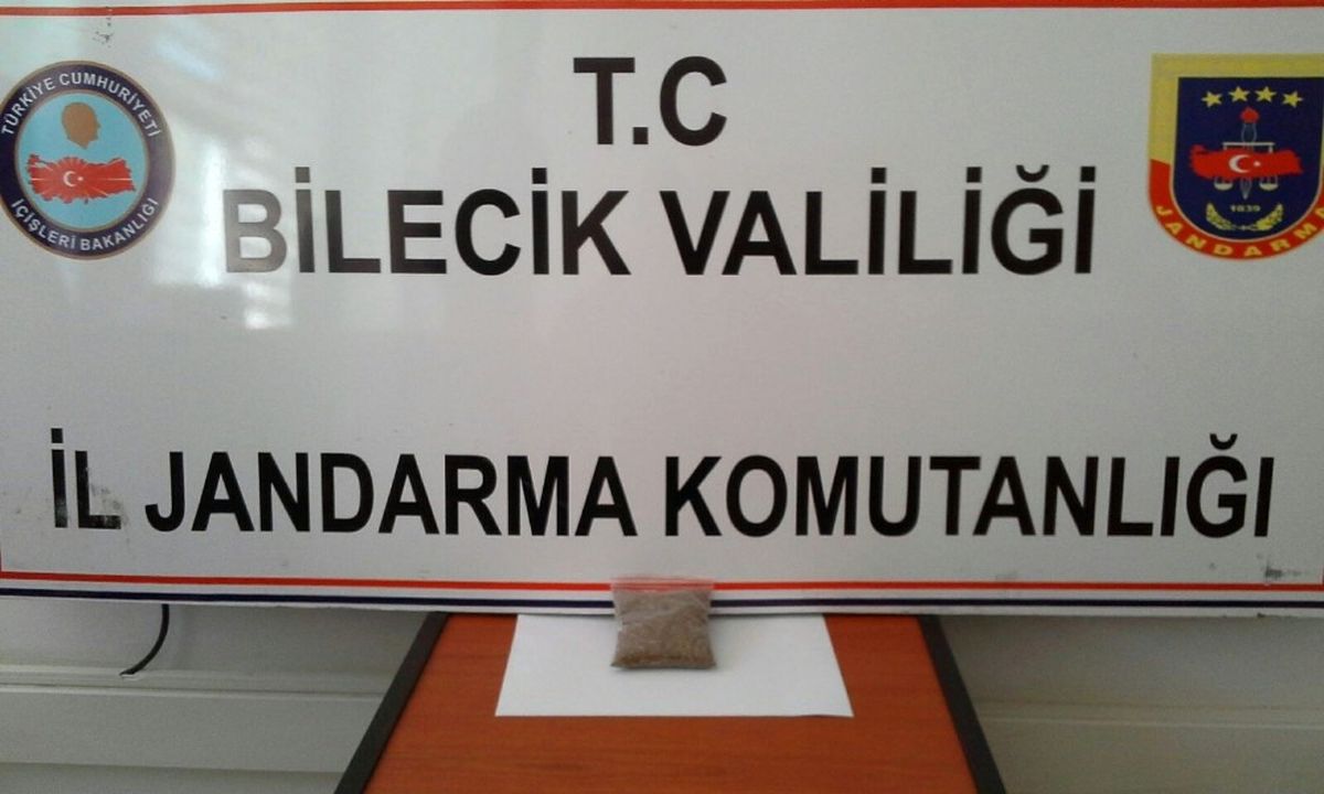 Otobüste Yolculuk Yapan Şahsın Üzerinden 32 Gram Bonzai Çıktı