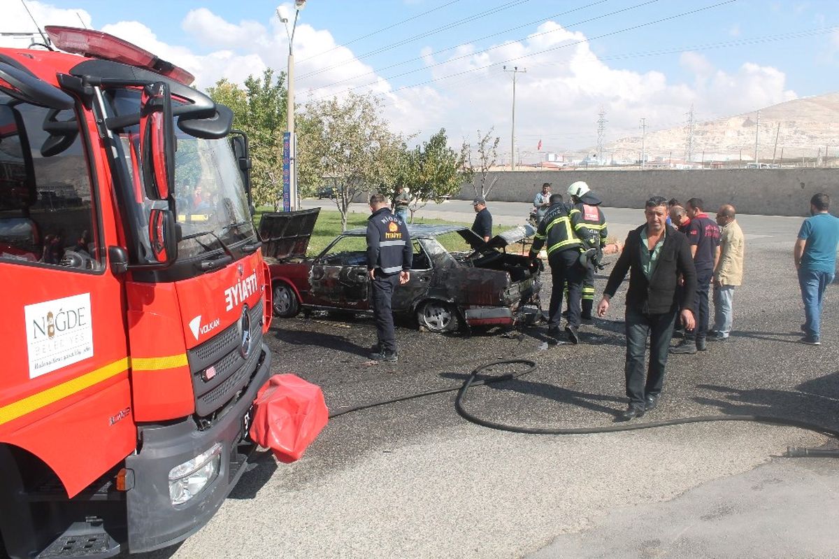Otomobili Çalıştırdığı Esnada Alev Aldı