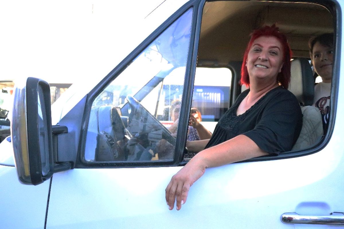 Unuttuğu Çantayı Getirmeyen Şoföre Kızıp Servis Şoförü Oldu