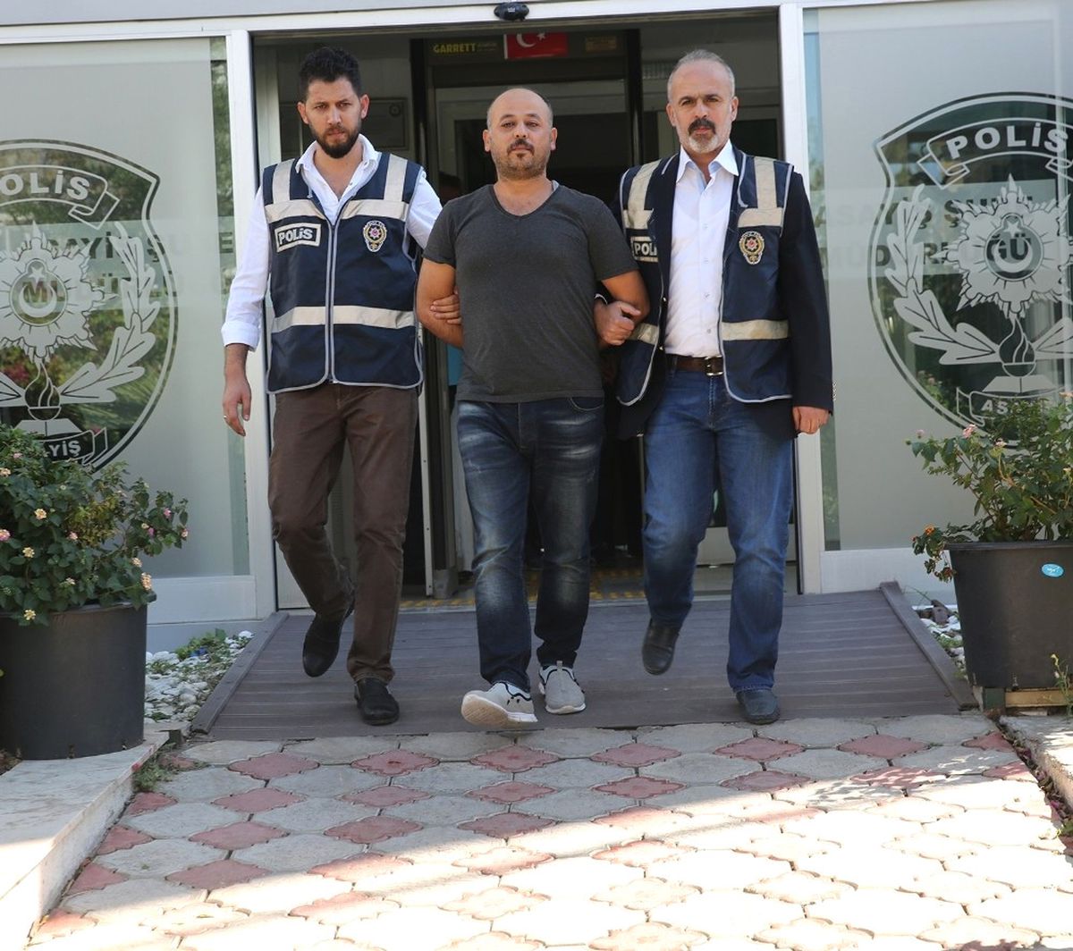 Antalya\'da \'Papağan\' Şebekesi Çökertildi