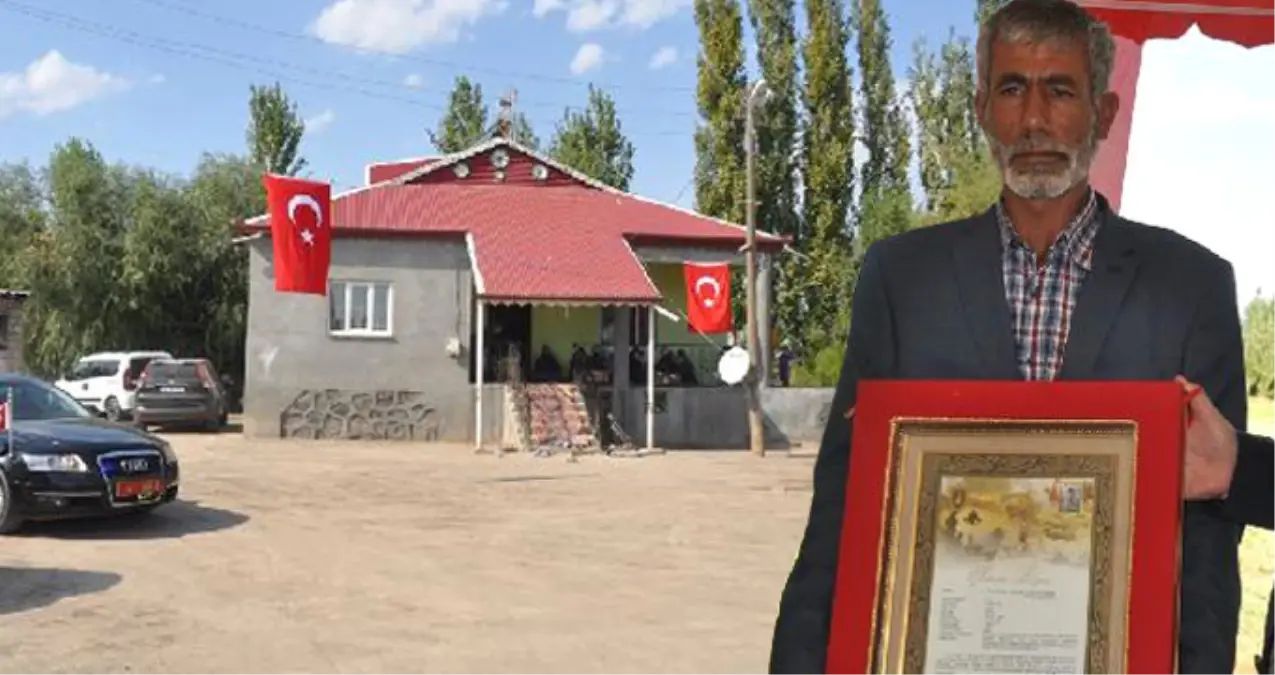 DEAŞ, Oğlunu Yakarak Şehit Etmişti! Babanın Sözleri Türkiye\'nin Yüreğini Dağladı