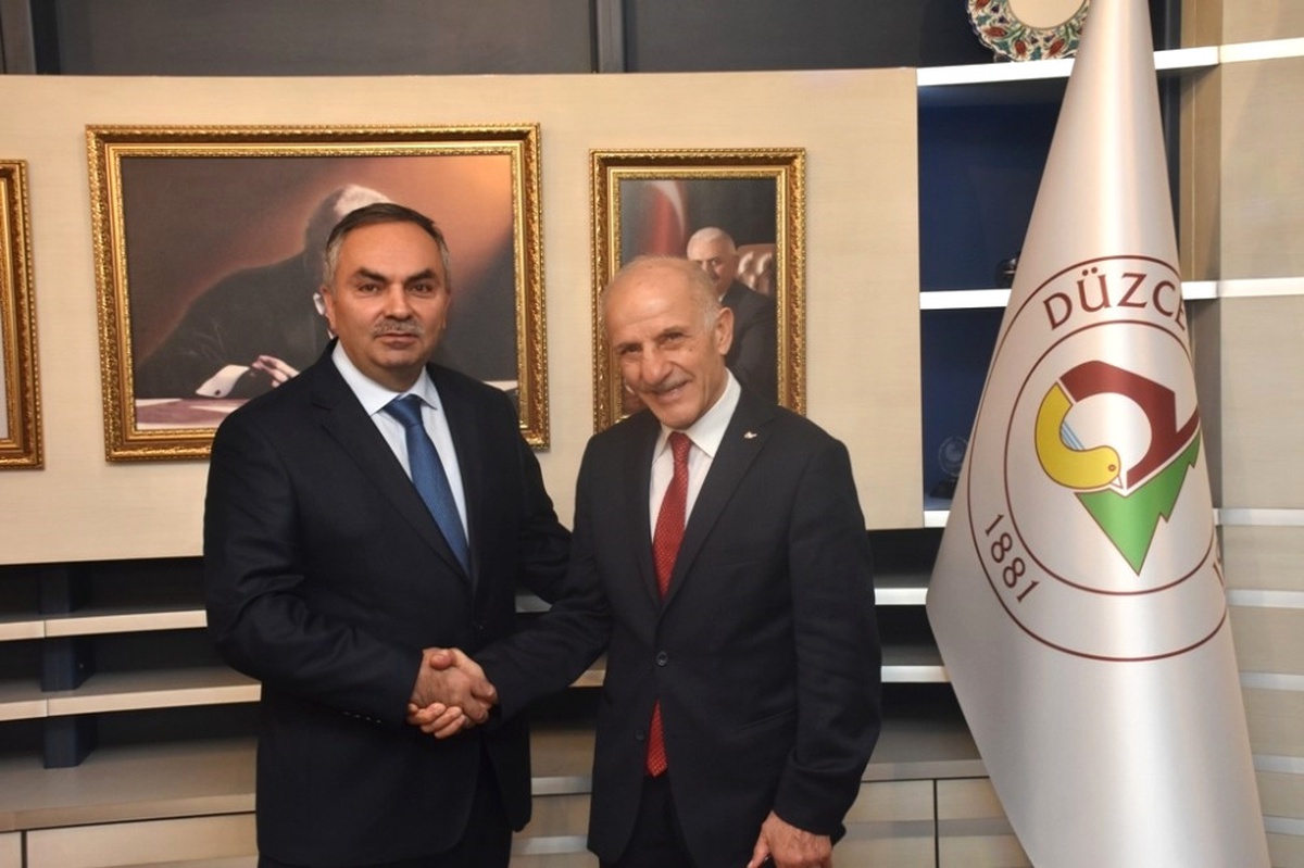 Düzce Belediye Başkanı Ay\'a Ziyaretler Sürüyor