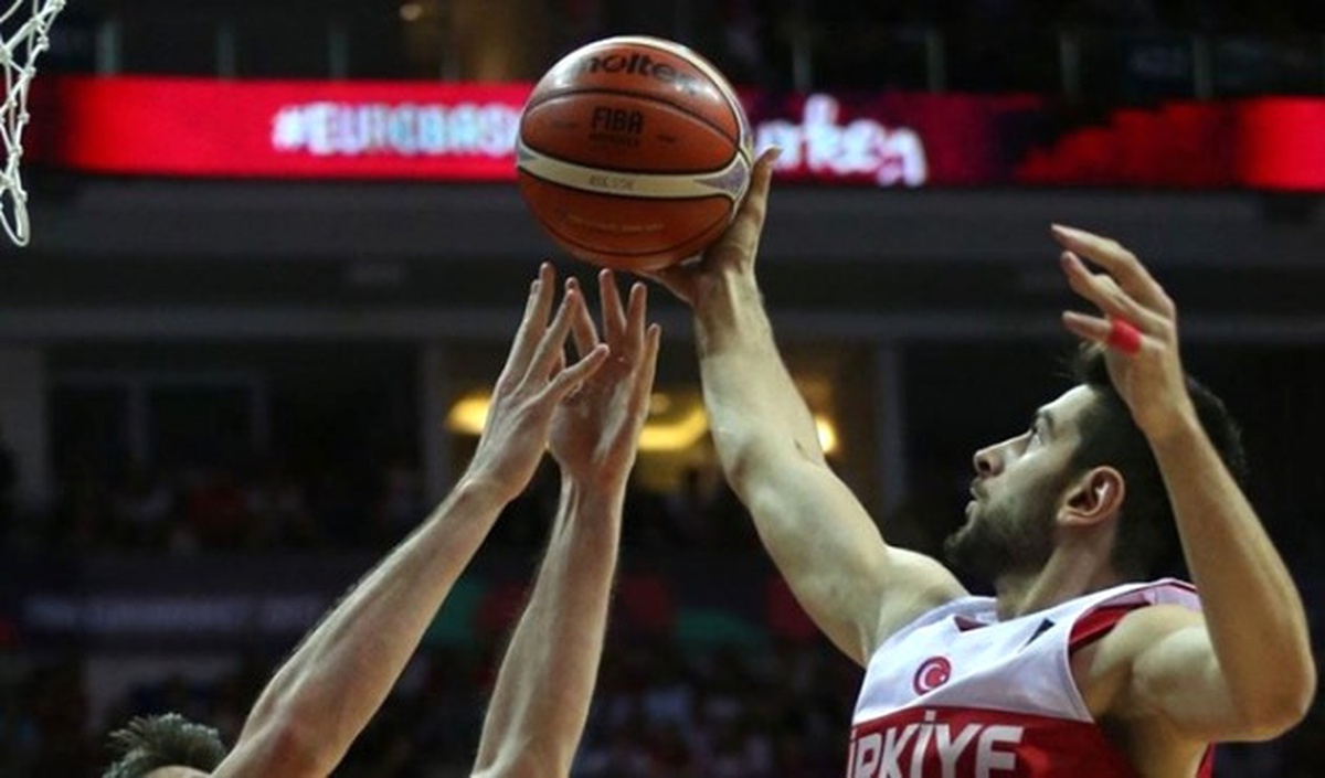 Furkan Korkmazlı Sixers İngiltere\'de Maça Çıkacak