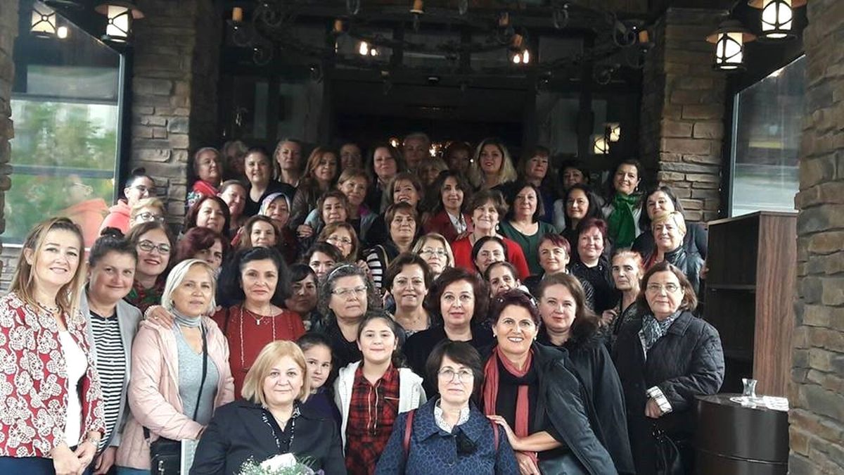 Hastane Çalışanları ve Emekliler Kahvaltıda Buluştu