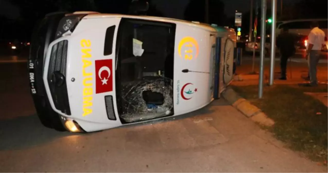 Hastaneye Hasta Yetiştiren Ambulans Takla Attı: 5 Yaralı