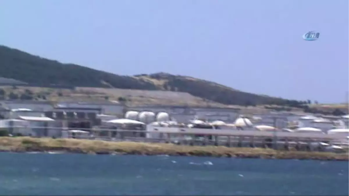 İzmir\'in Aliağa İlçesindeki Tüpraş Rafinerisinden Arşiv Görüntüler