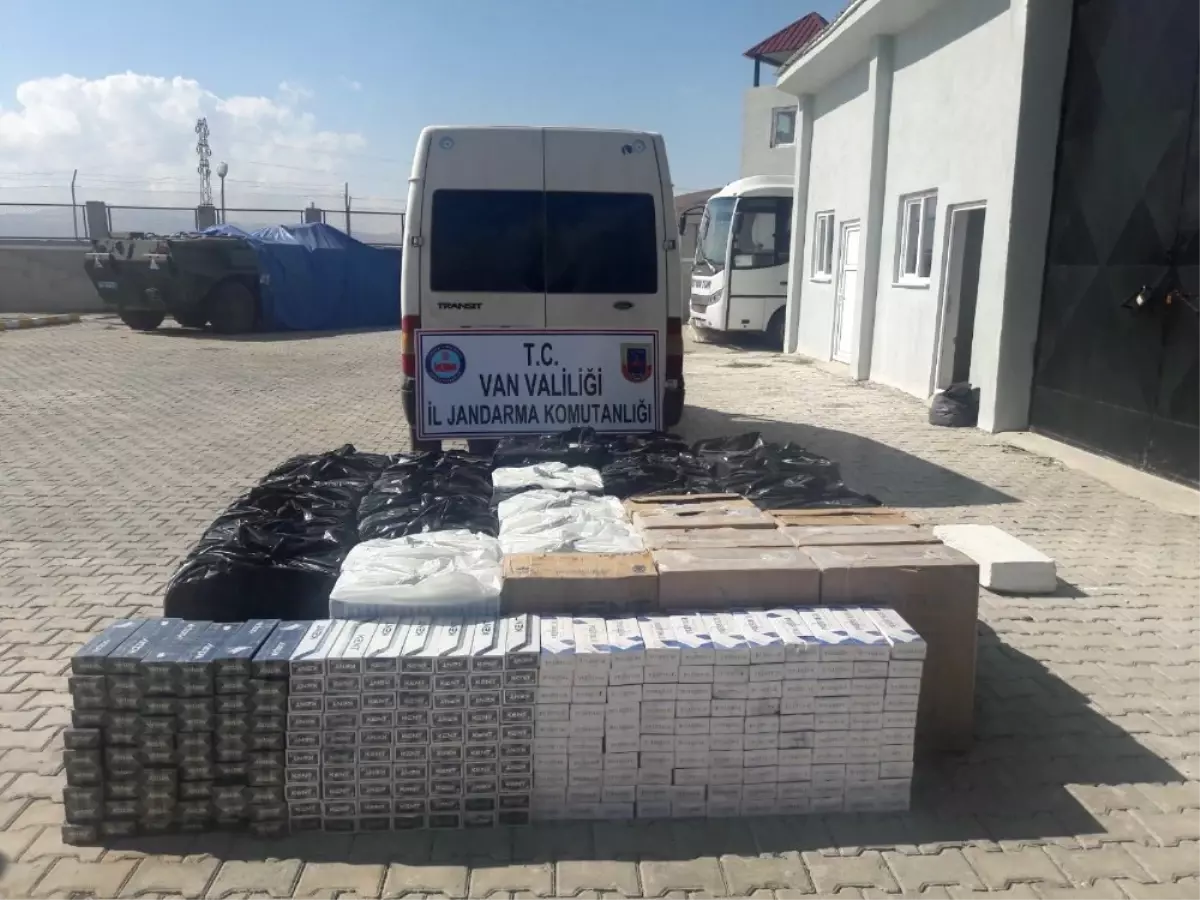 Muradiye\'de 33 Bin 640 Paket Kaçak Sigara Ele Geçirildi