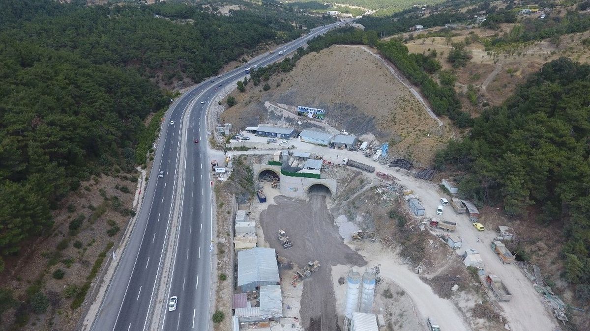 Sabuncubeli Tüneli\'nde İzmir\'den Sonra Manisa da Işığı Gördü