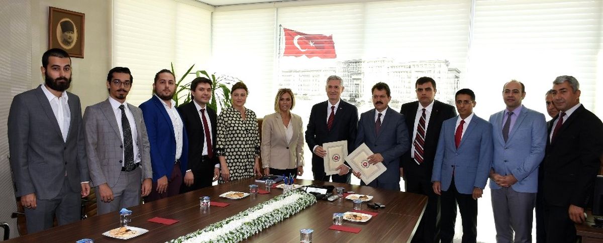 Adalet Köprüsü Olmaya Var Mısın?"