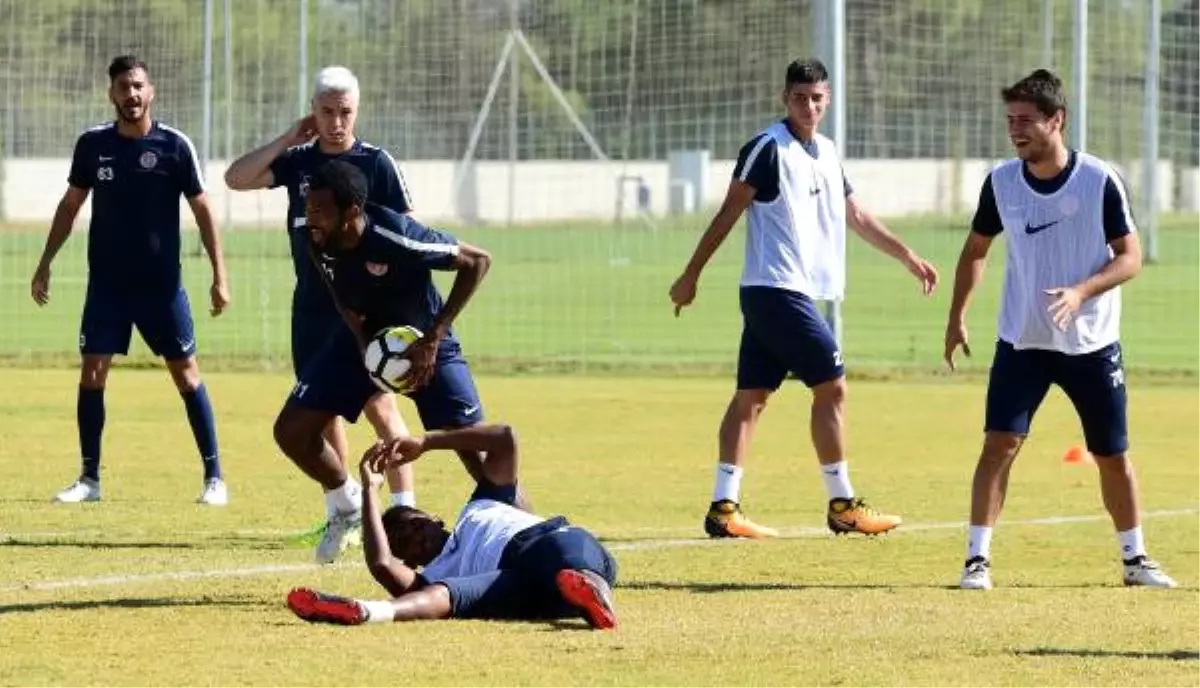 Antalyaspor\'da Göztepe Hazırlığı