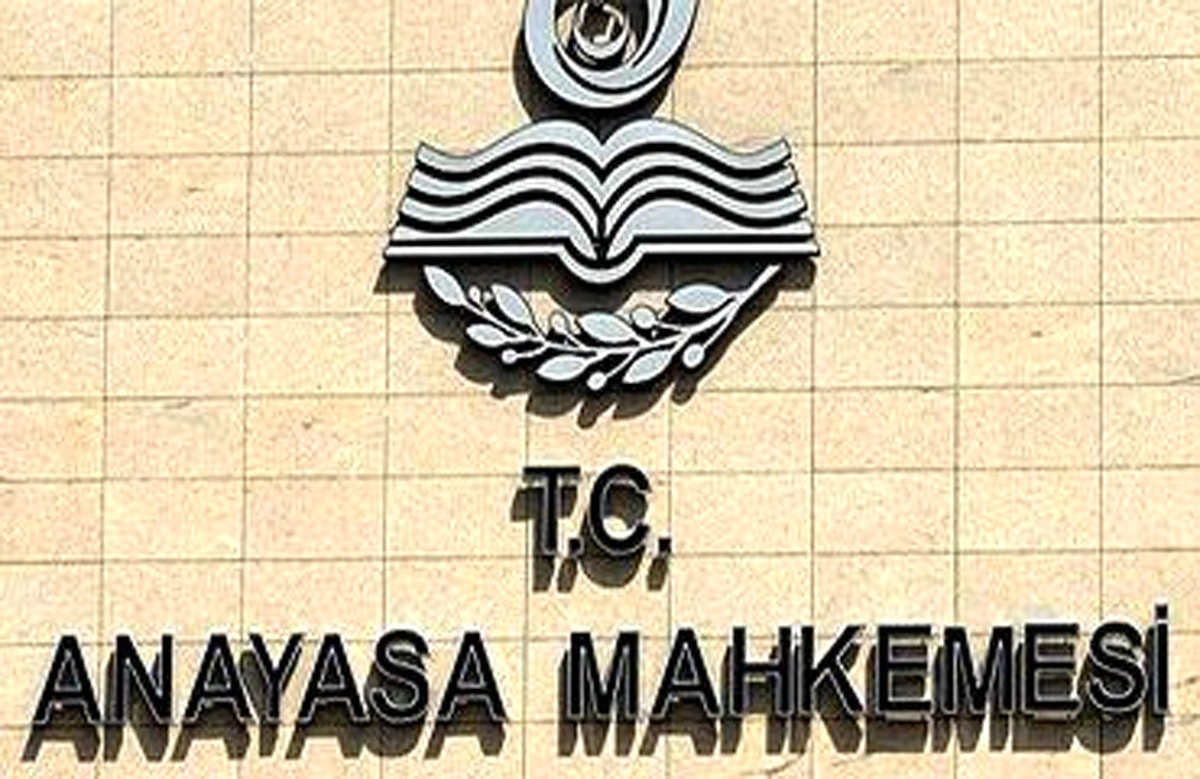 Aym\'den Türkiye Kürdistan Demokrat Partisi\'ne 1 Ay Süre