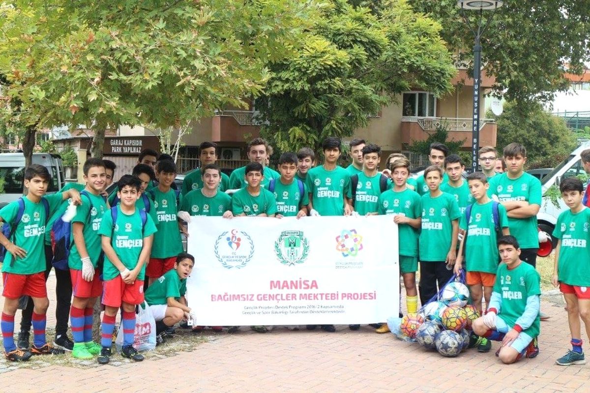 Bağımsız Gençlerden Çevre Temizliği