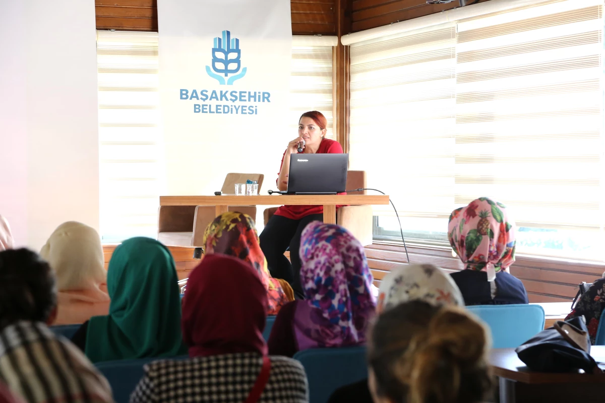 Başakşehir Kadın Aktivite Merkezi\'nde Gebelik Eğitimleri Başladı