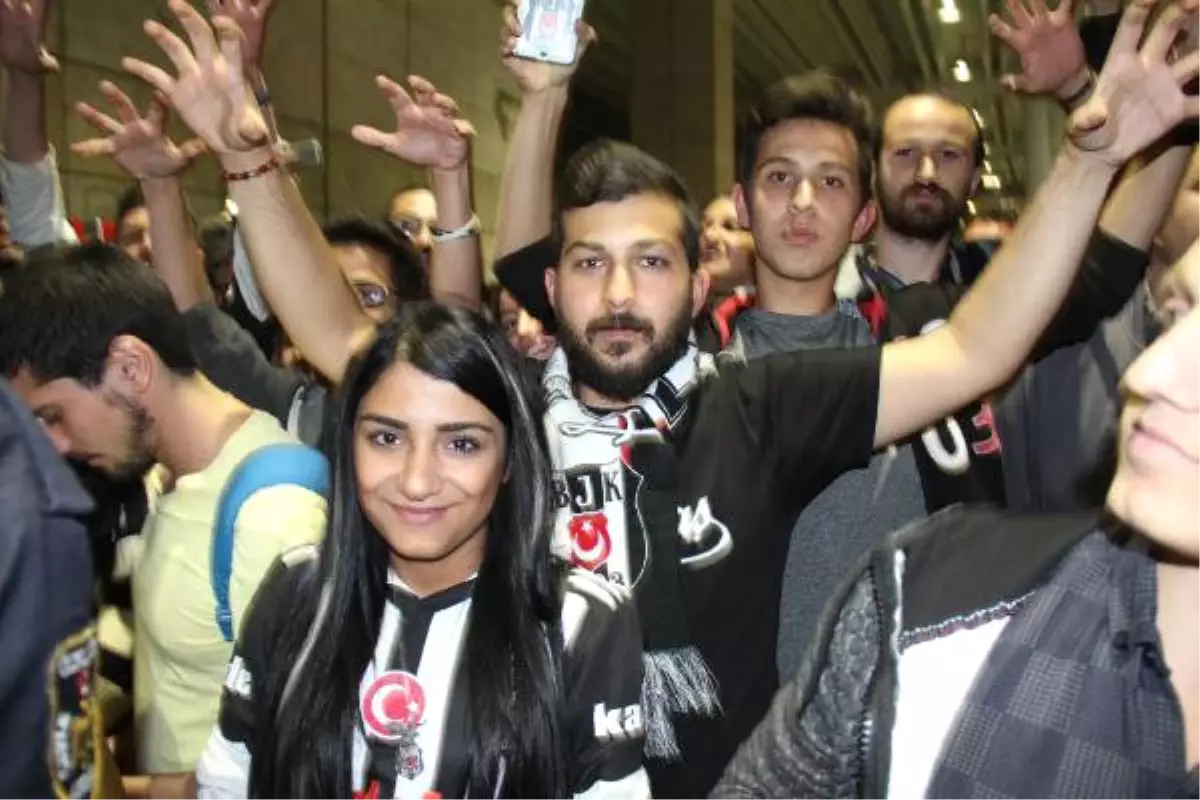 Beşiktaş, Ankara\'da Coşkuyla Karşılandı