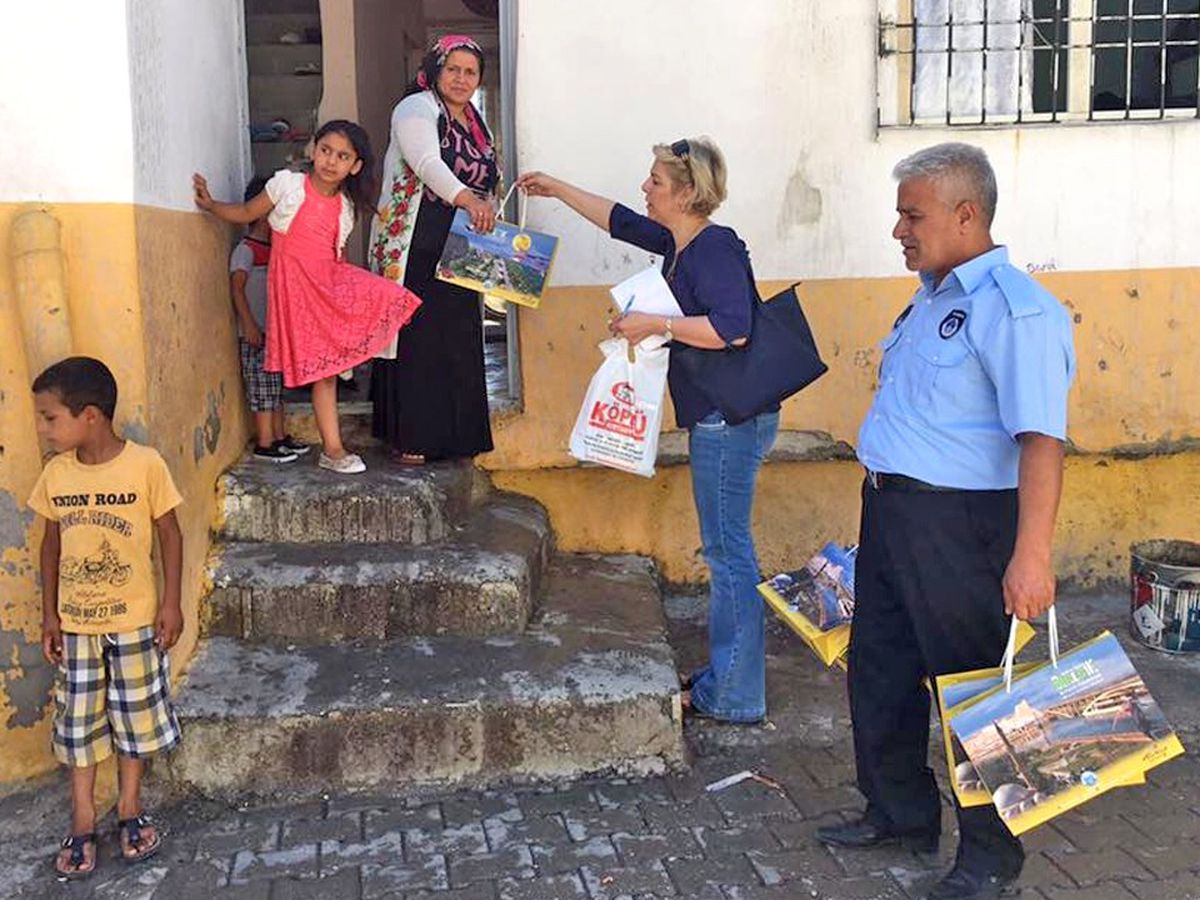Birecik\'te Kadınlar Evleri Dolaşıp Sorunları Dinliyor