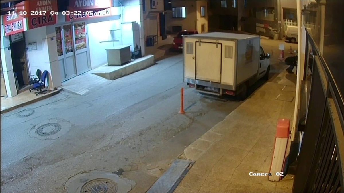 Bisikletin Kilidini Keserek Çaldı