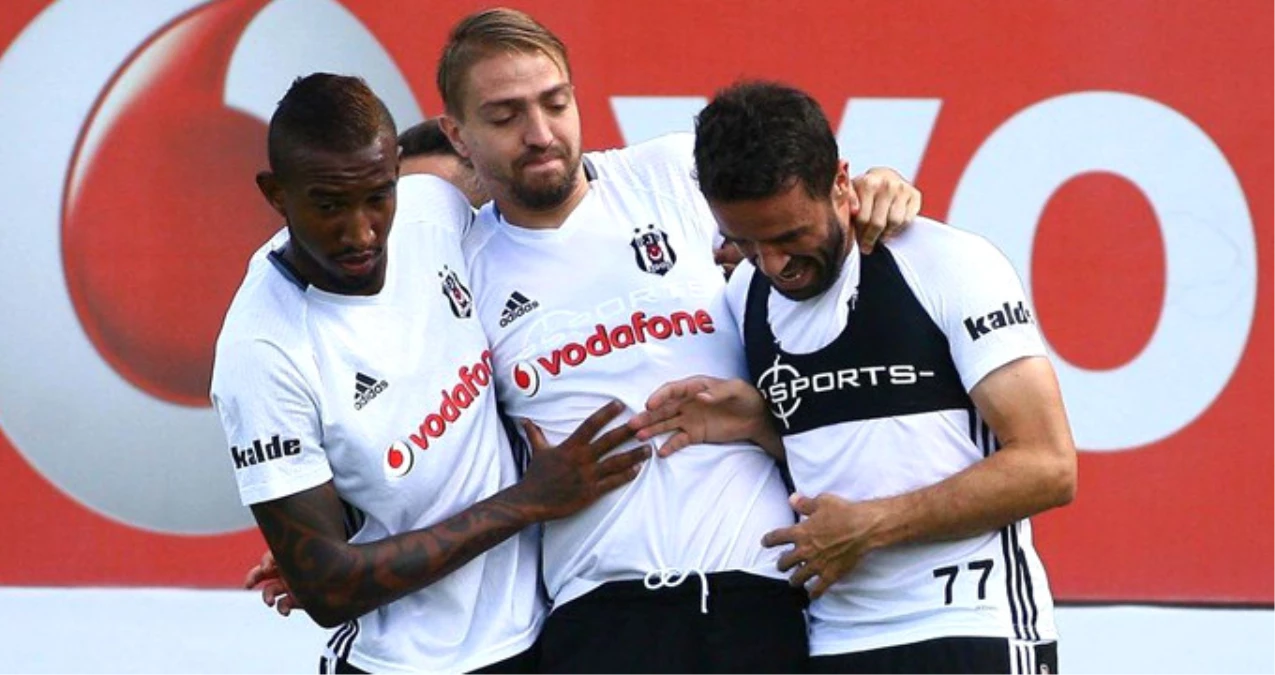 Beşiktaş\'ta Caner - Talisca Kavgası Mutlu Sonla Bitti