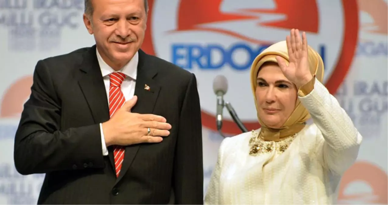 Cumhurbaşkanı Erdoğan, Eşi Emine Erdoğan\'ı Twitter\'da Takip Etti!