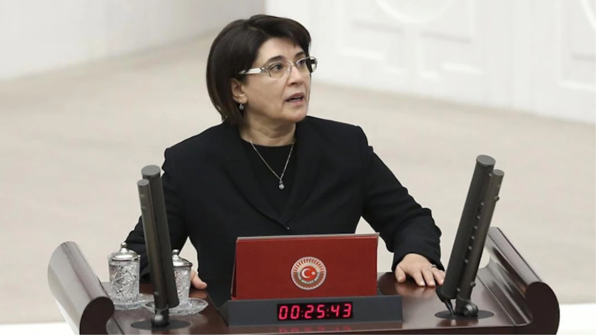 HDP\'li Leyla Zana, 15 Yıl Hapis İstemiyle Yargılandığı Davadan Beraat Etti