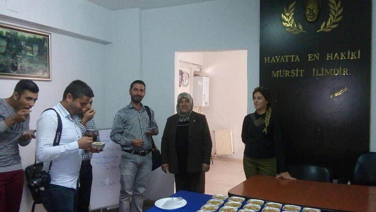 MHP\'li Kadınlardan Aşure İkramı