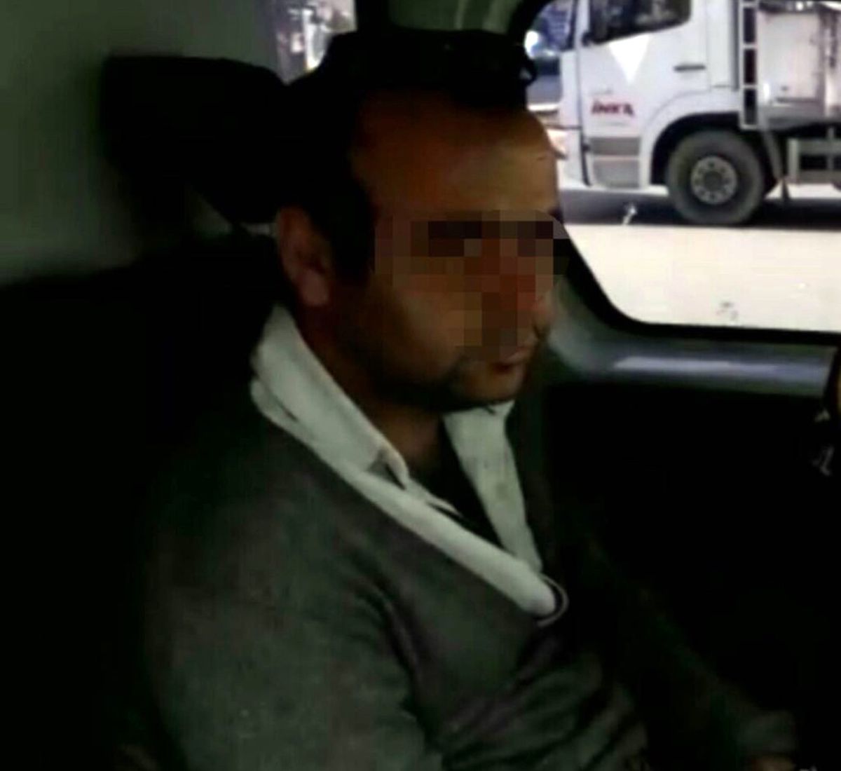Servis Şoförünün Üzerinden Bonzai Çıktı