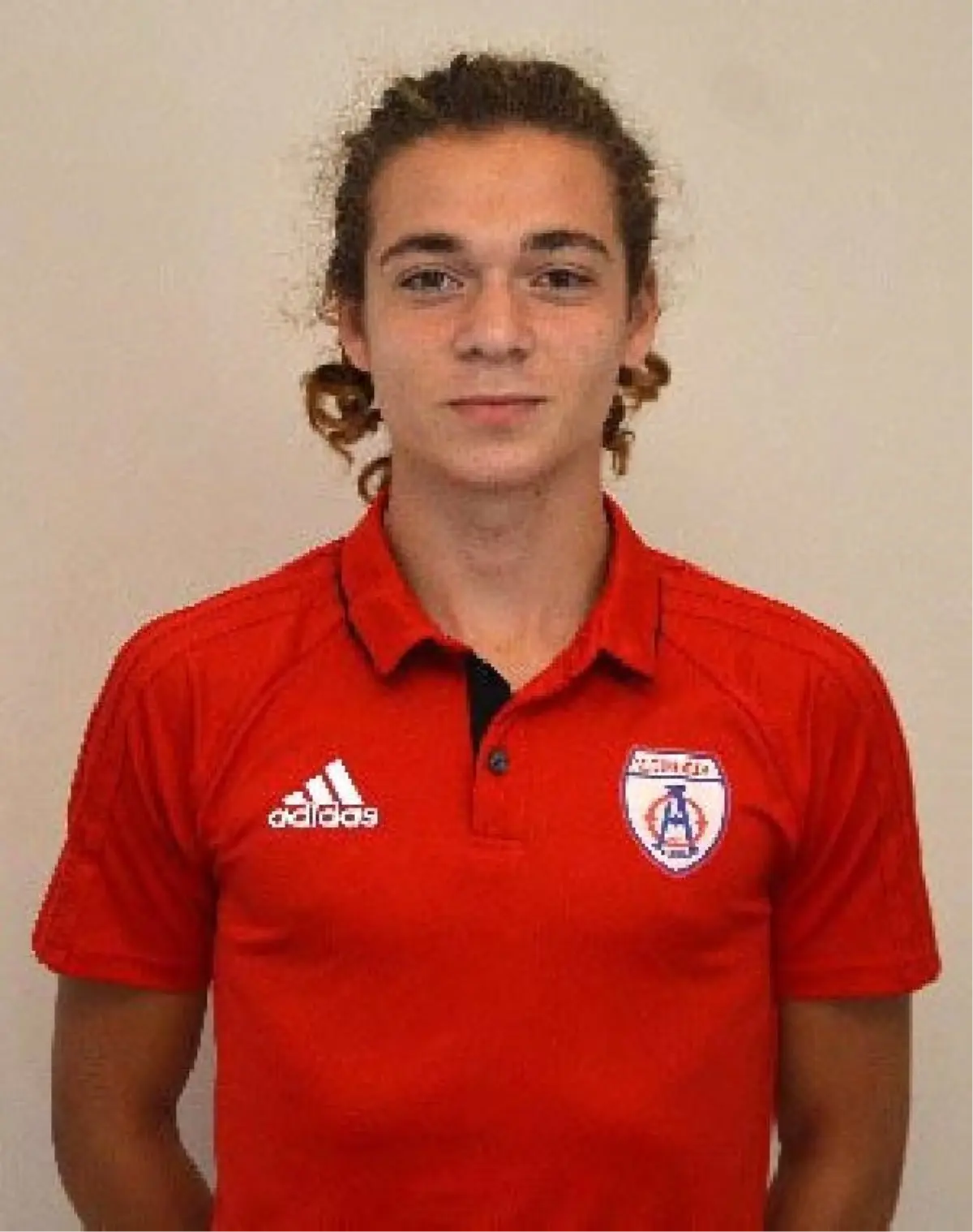 Altınordu\'da Yıldız Adayları Arasında Gösterilen Mutlu\'yu, Galatasaray Kaptı