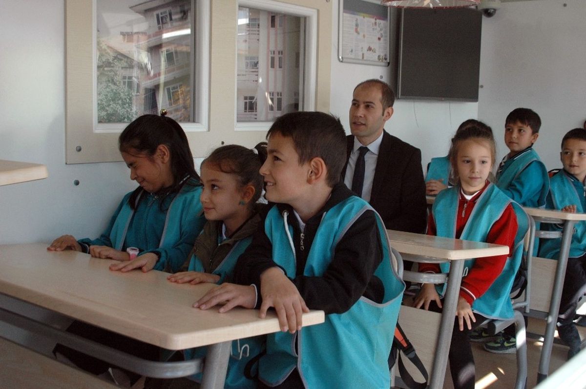 Ankara\'da Öğrenciler Deprem Simülasyonunda Eğitim Aldı