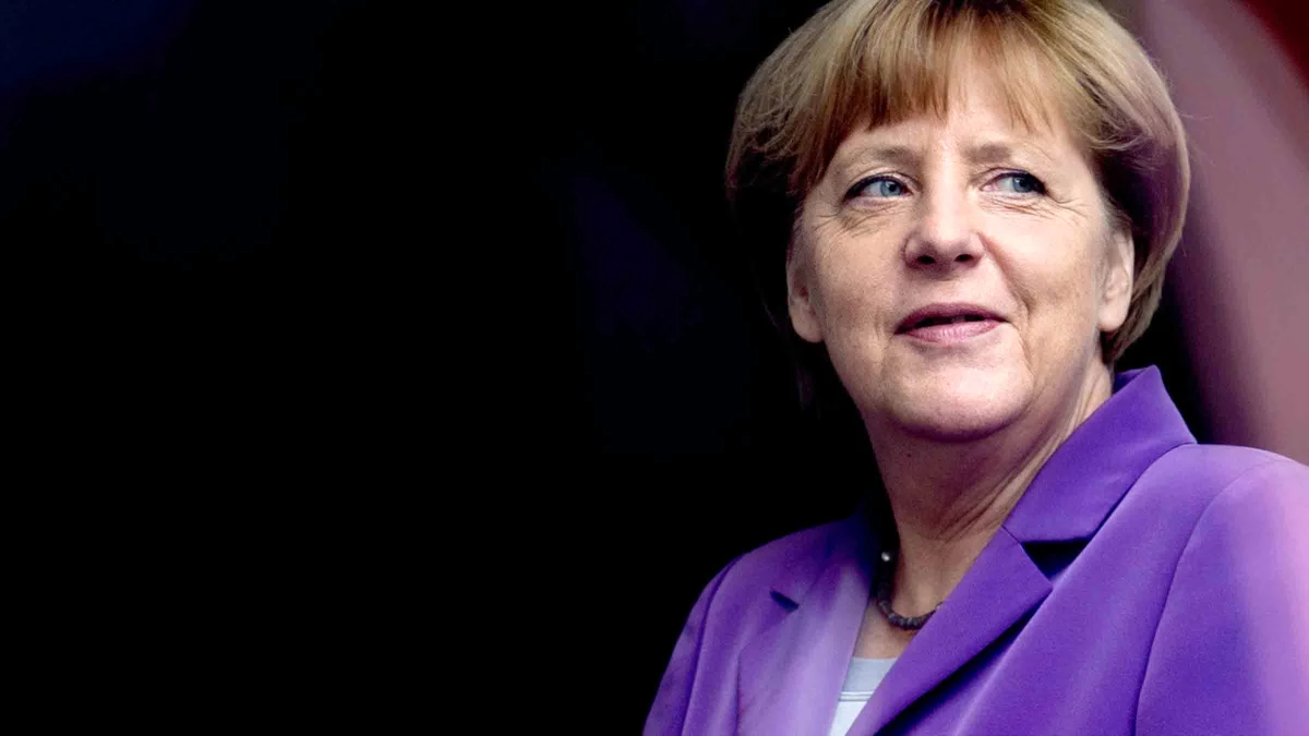 Emin Çapa: Merkel, \'Bende Niye Böyle Seçmen Yok?\' Diye Çatlıyor!