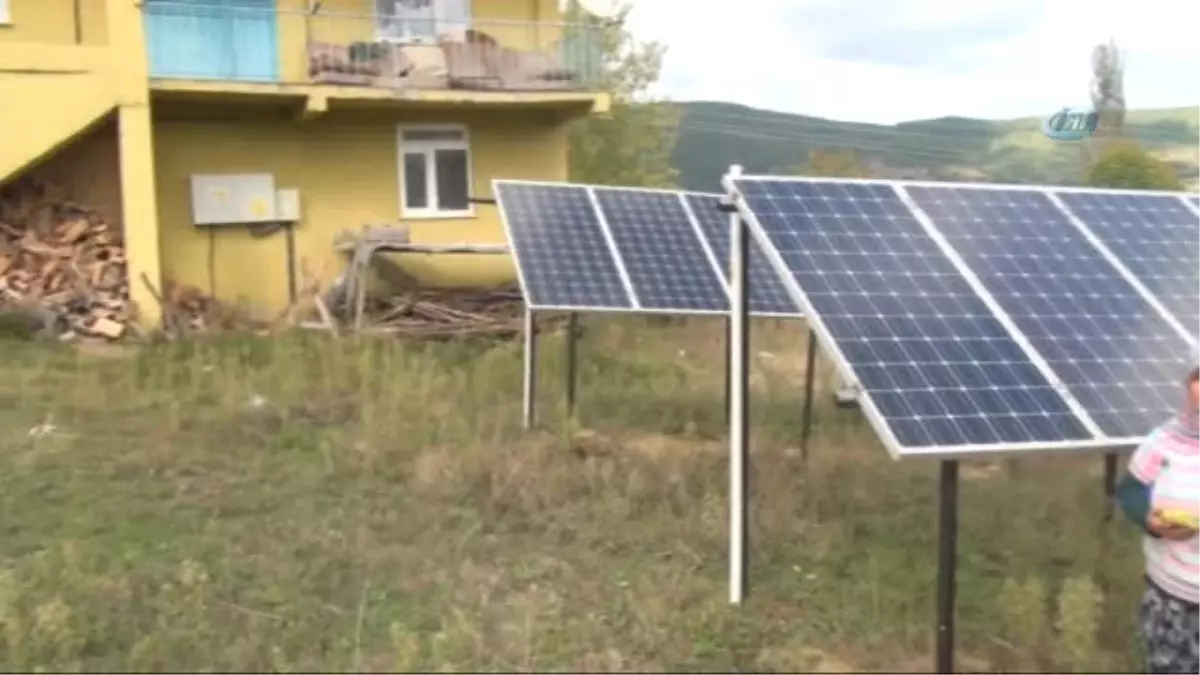 Evinin Bahçesine Güneş Enerji Santrali Kuran Kezban Teyze Devletten Destek Bekliyor