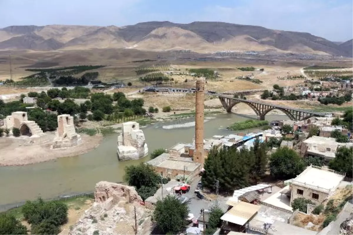 Hasankeyf\'te 82 Milyonluk Kapı, Zaviye, Hamam ve Türbe Taşınması İhalesi Tamamlandı