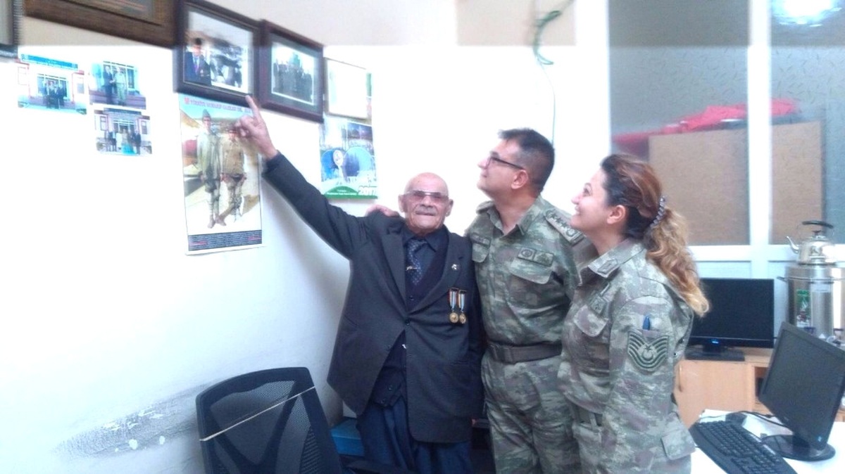 İlçe Halkının Gönlünde Taht Kuran Komutan