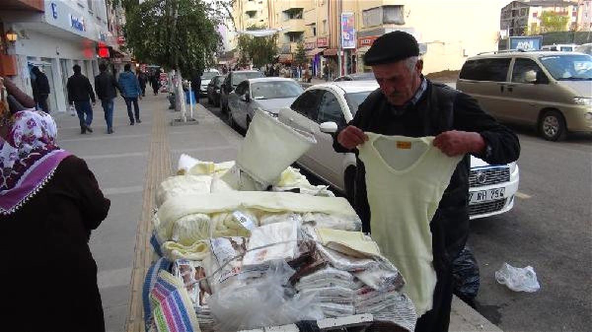 Kars\'ta İçlik ve Çorap Satışları Arttı