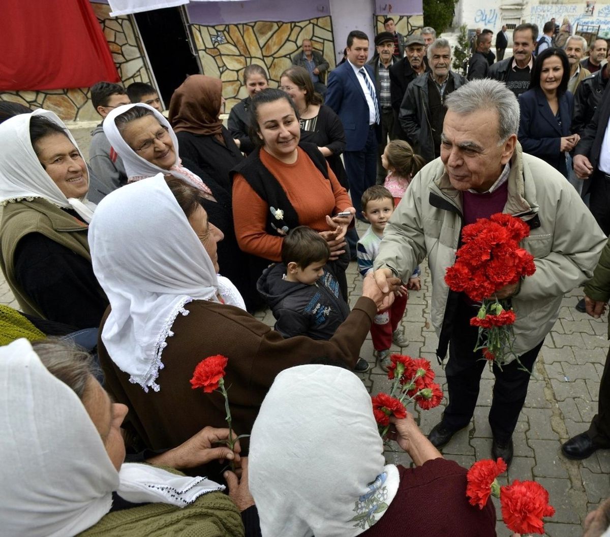 Köylü ve Kentli Gündoğdu\'da Buluşacak