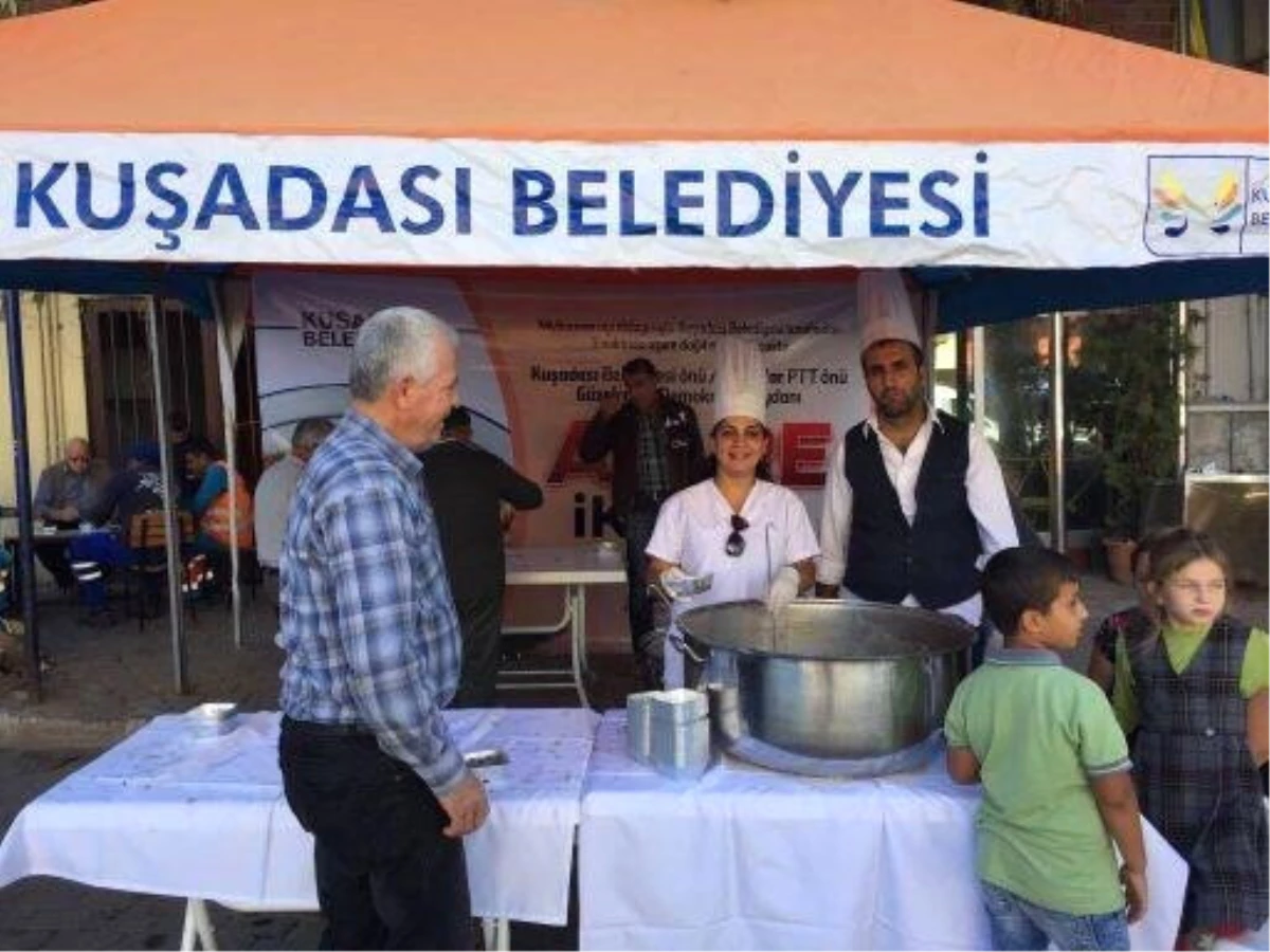 Kuşadası Belediyesinden 5 Bin Kişilik Aşure İkramı