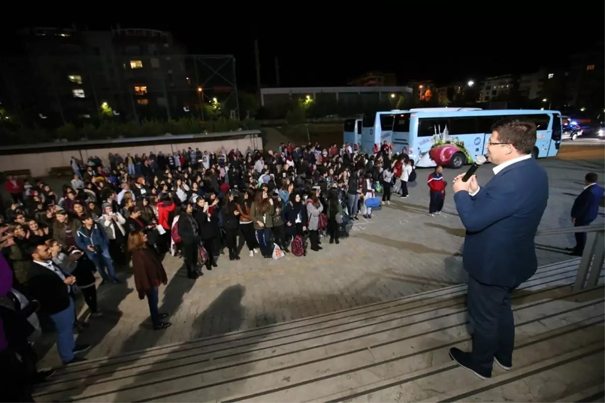 Merkezefendili Öğrenciler İstanbul\'u Tanıyor