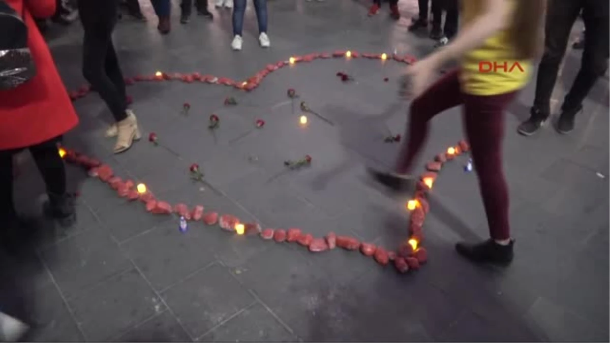 Sivas Kent Meydanında Sürpriz Evlenme Teklifi