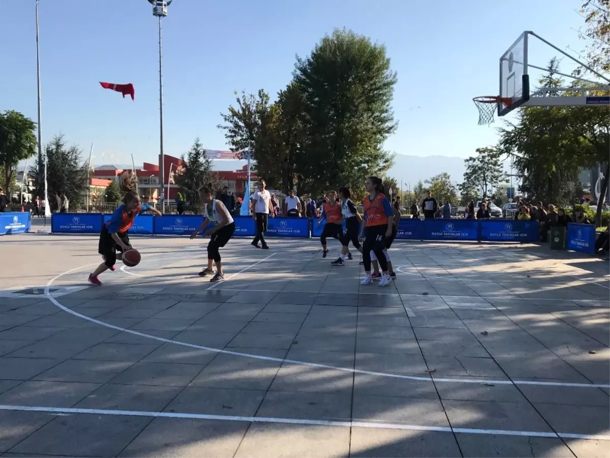 Sokak Basketbolu Büyük İlgi Gördü