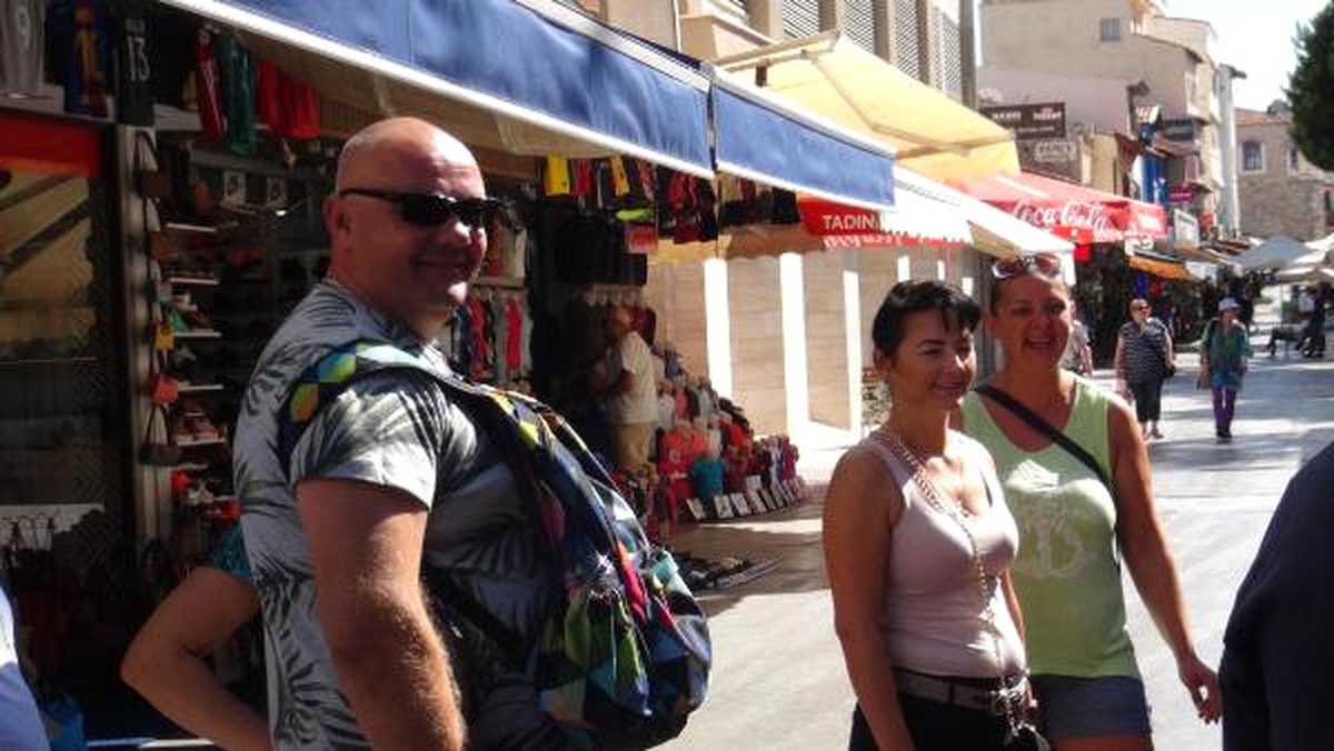 ABD\'li Turistler, Pasaport Yerine \'Landing Kart\'la Türkiye\'ye Giriş Yaptı (2)