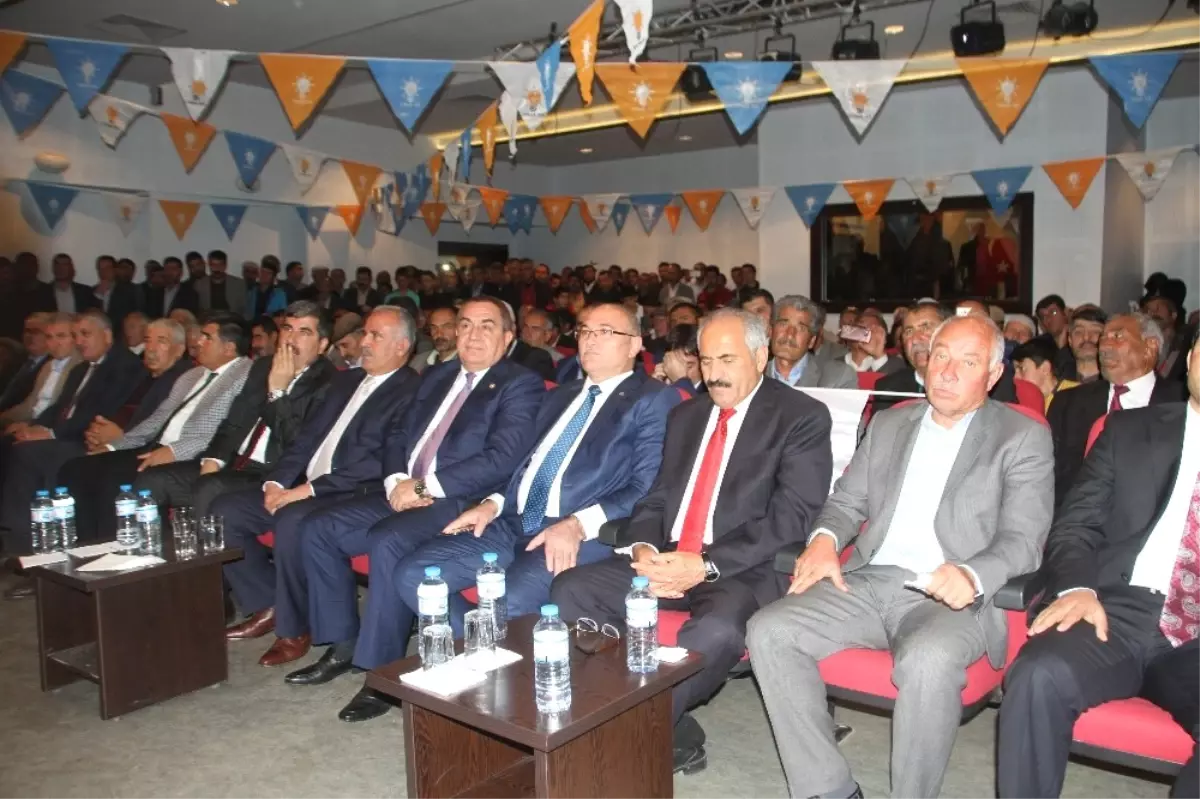 AK Parti Malazgirt 6. Olağan İlçe Kongresi Yapıldı