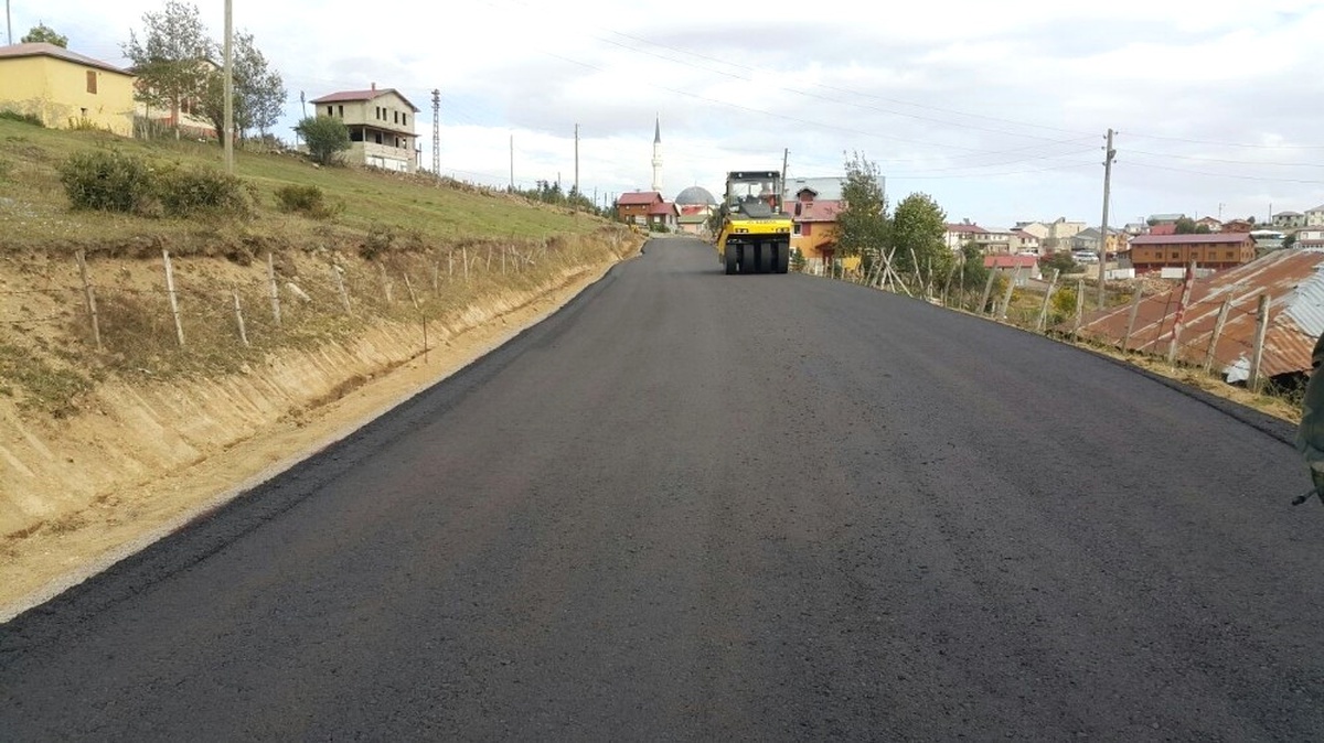 Çambaşı Yaylası\'nın Yolları Asfaltlanıyor