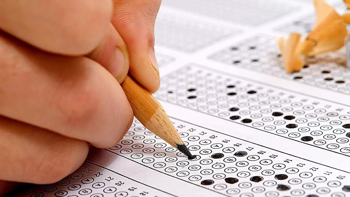 İnanç Düzgün: "Sınav Sistemine Değil, Eğitim Sistemine Dikkat!"