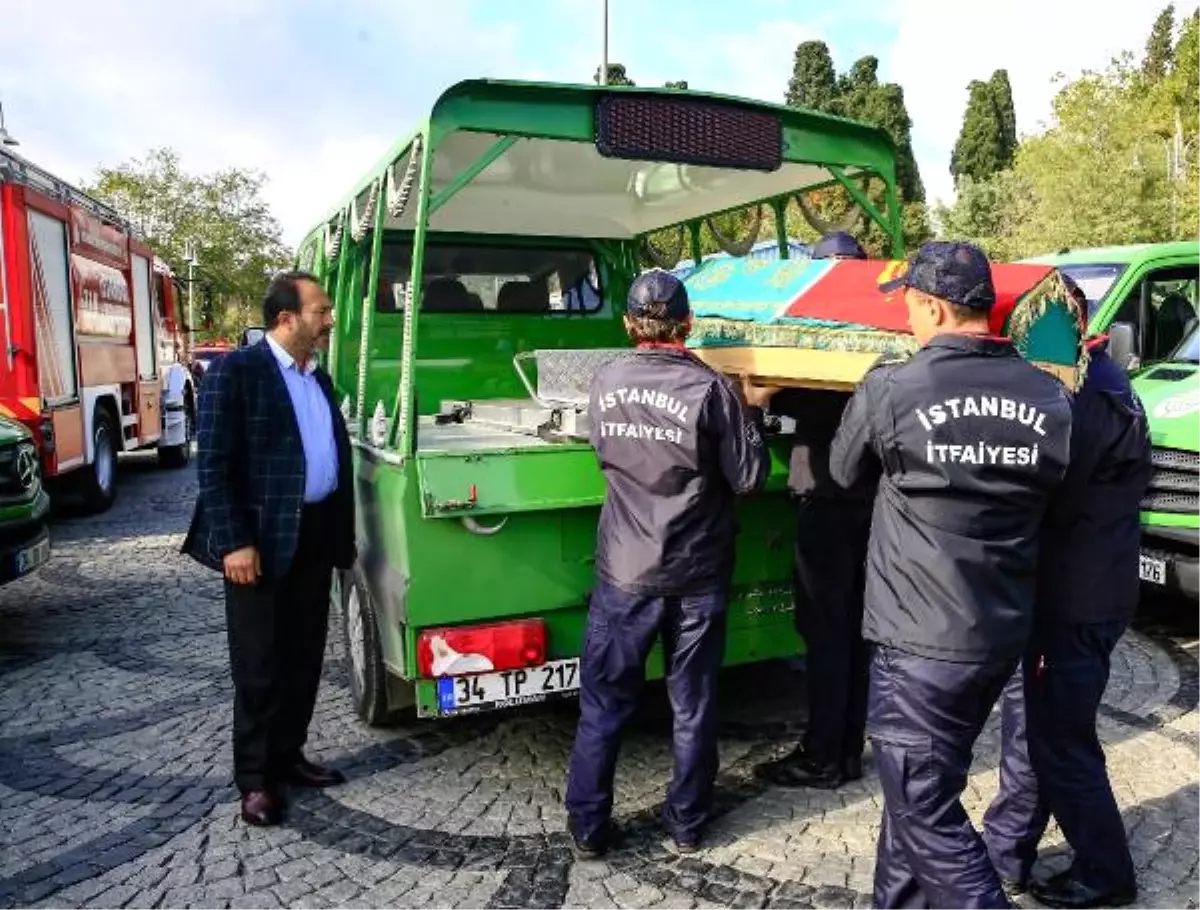 Küçük İtfaiyeci Son Yolculuğuna İtfaiyeci Amcaları Tarafından Uğurlandı