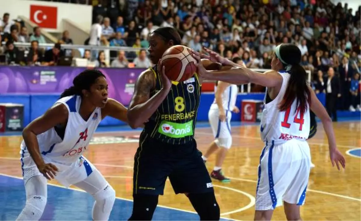 Mersin Büyükşehir Belediyespor - Fenerbahçe:  55 - 64