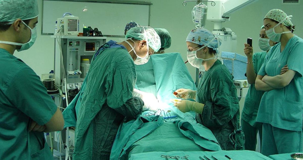 Karın Ağrısıyla Gittiği Hastanede, Rahminden 5 Kiloluk Tümör Çıkarıldı!