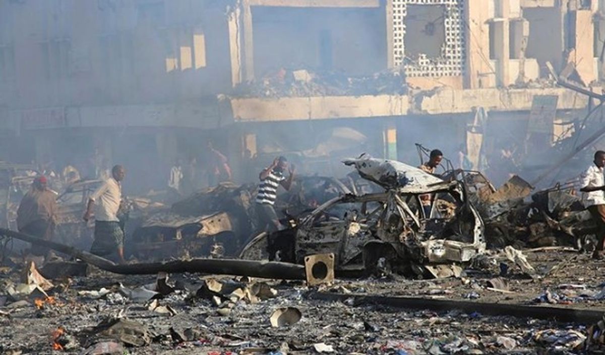 Somali\'de Bombalı Saldırı: 23 Ölü