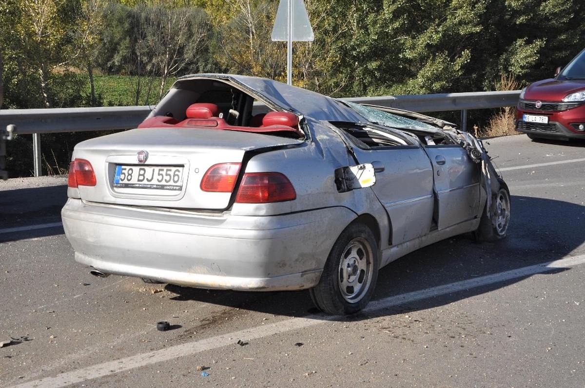 Takla Atan Otomobilin Sürücüsü Ağır Yaralandı