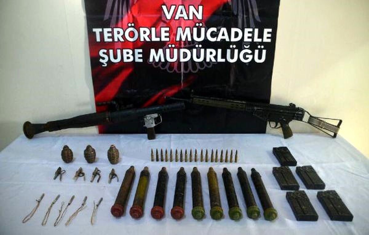 Van\'da PKK\'nın Silah ve Bombaları Ele Geçirildi