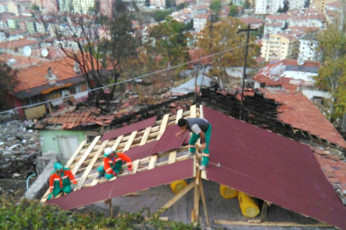 Yanan Çatıya Çankaya\'nın Eli Değdi