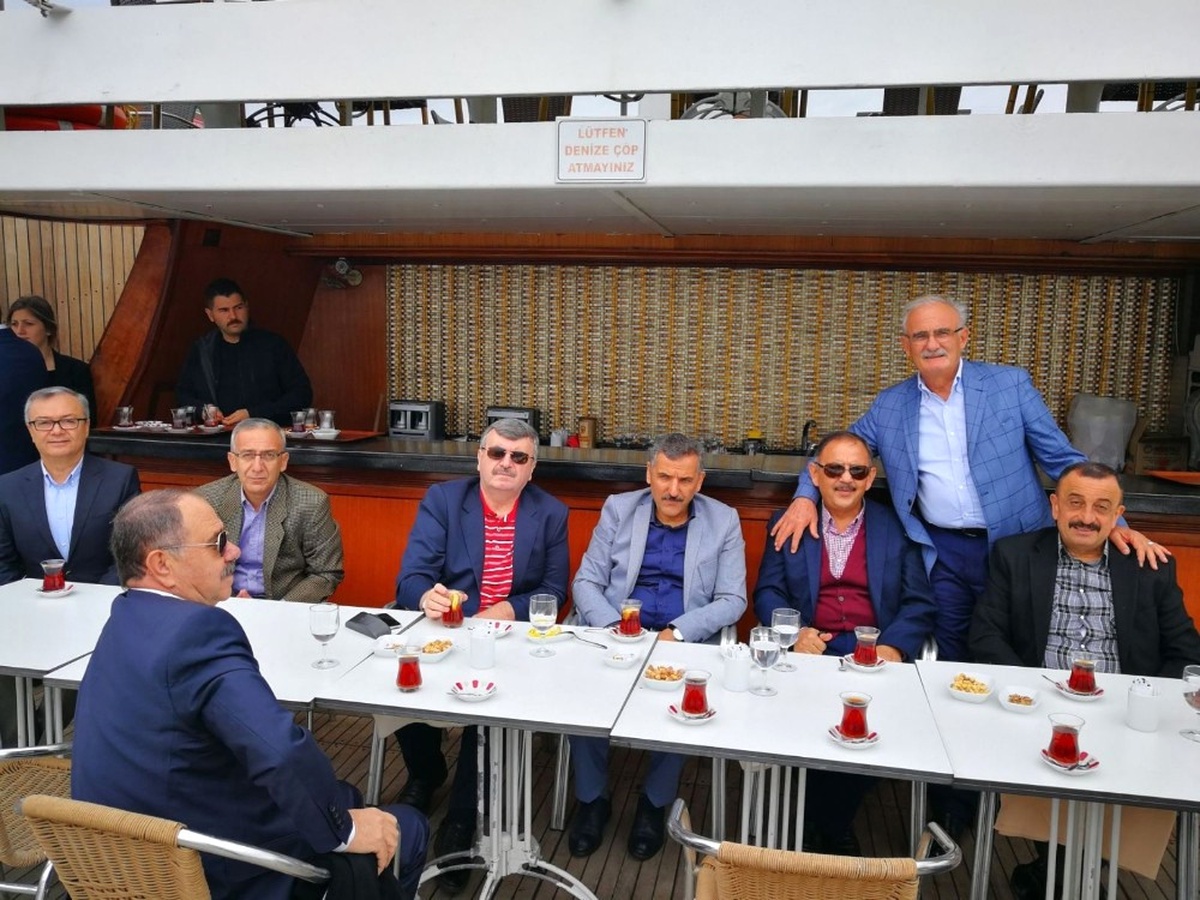 Bakan Özhaseki ve Büyükşehir Belediye Başkanları Samsun\'da
