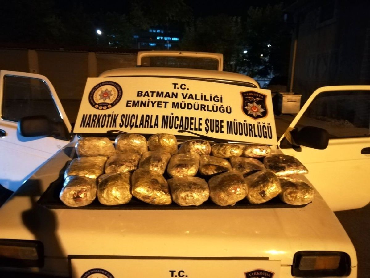 Batman\'da 21 Kilo 806 Gram Toz Esrar Maddesi Ele Geçirildi